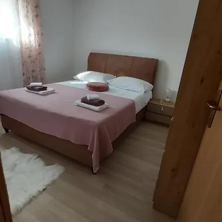 Appartement Luka *